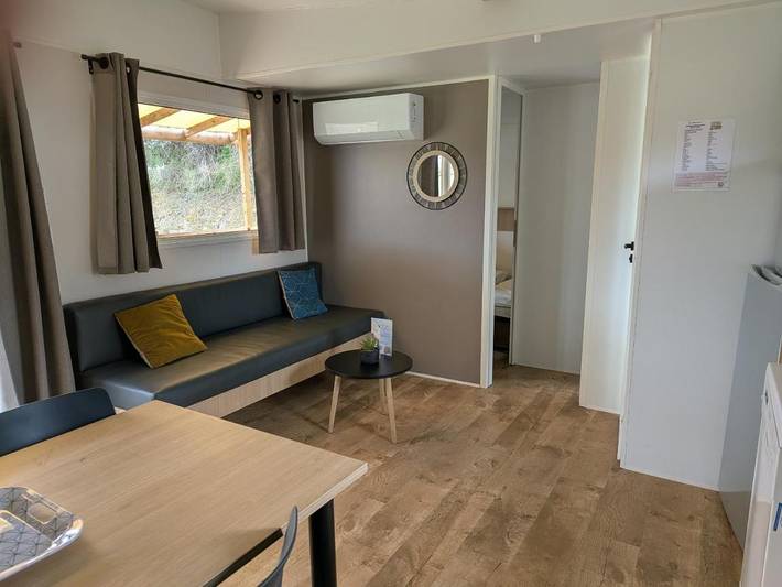 Location de vacances pour 6 personnes, avec piscine et vue ainsi que jardin et bassin pour enfant, animaux acceptés à Brioude - 3