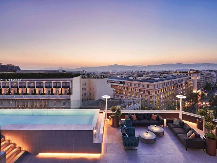 Hôtel pour 4 personnes, avec vue ainsi que terrasse et piscine, animaux acceptés