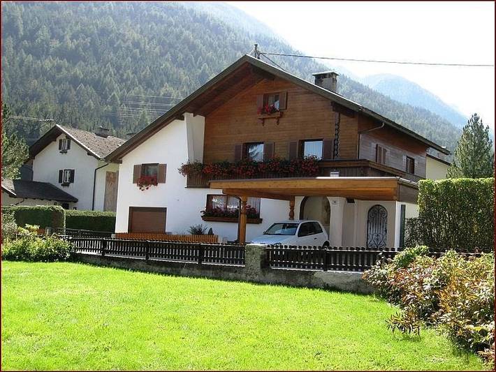 Ferienwohnung für 2 Personen, mit Balkon und Garten sowie Ausblick