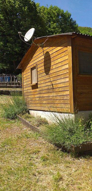 Chalet pour 4 personnes, avec jardin dans Lozère - 3