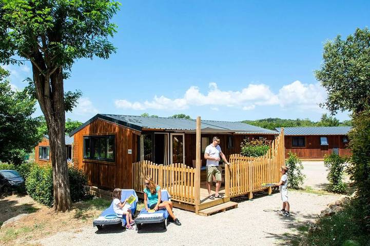 Chalet pour 7 personnes, avec jardin et piscine à Gassin