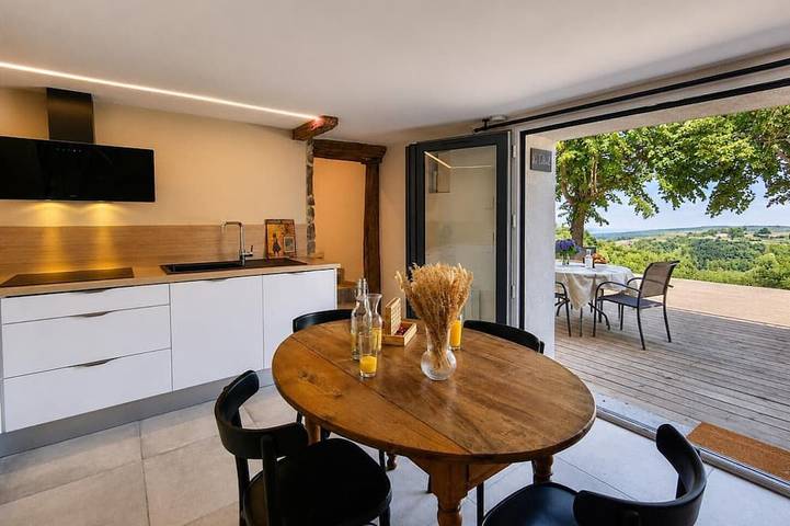 Gîte pour 2 personnes, avec Terrasse et Jardin