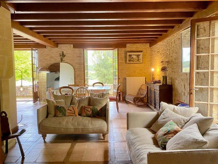 Location de vacances pour 10 personnes, avec vue ainsi que jardin et piscine à Villars (Aquitaine) - 4