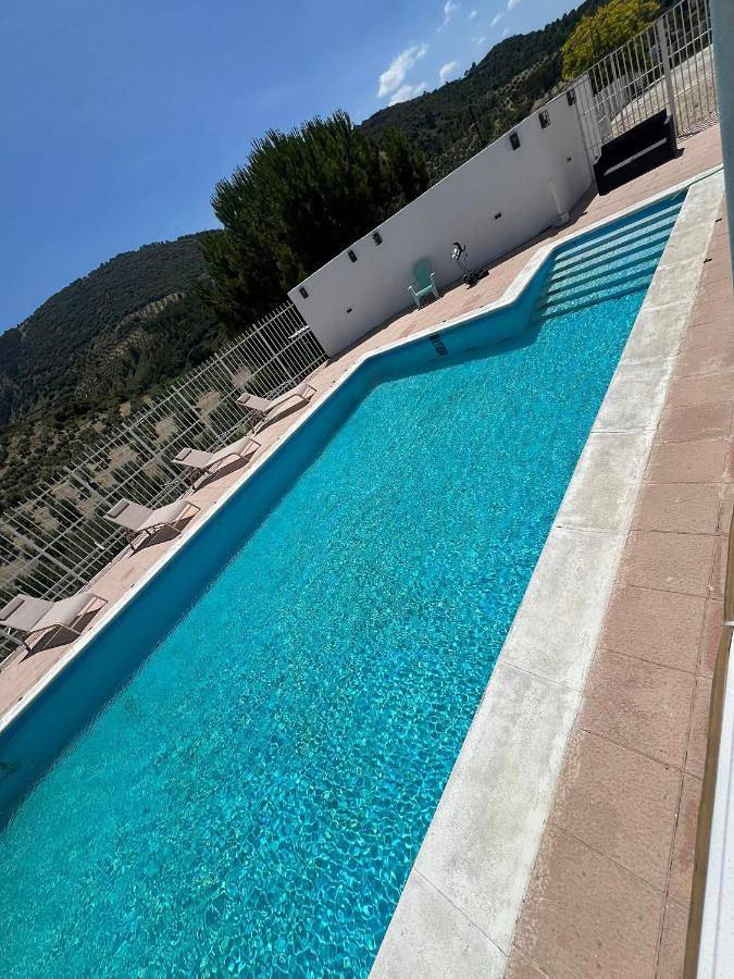 Casa rural para 14 personas, con Terraza además de Piscina y Vistas en Arjona