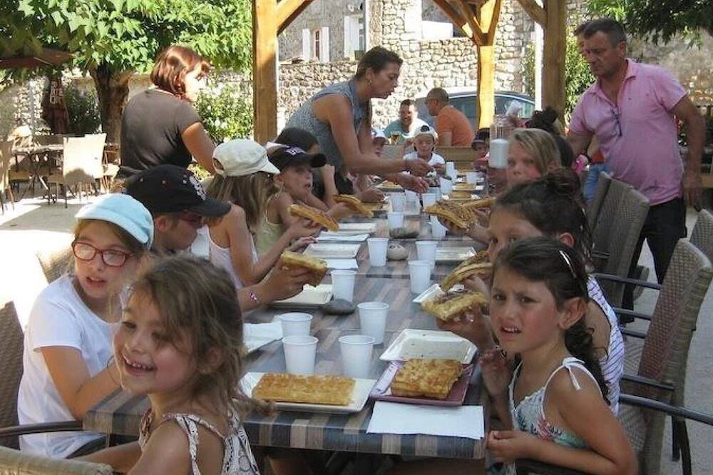 Camping 3 étoiles - Piscine in Chandolas, Parc national des Cévennes