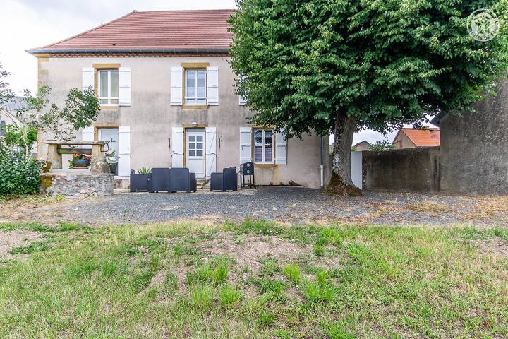 Gîte pour 6 personnes, avec Terrasse et Jardin