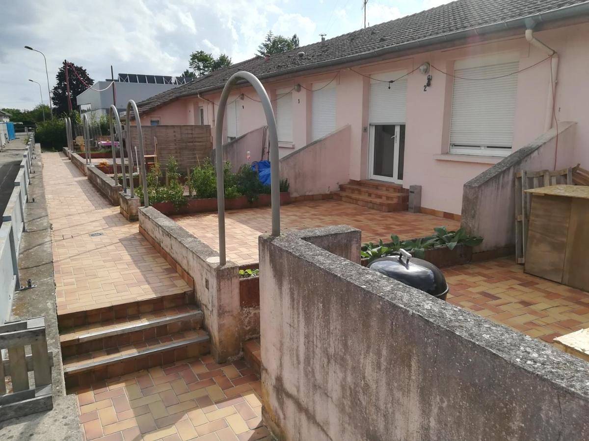 Appartement entier, One-Bedroom Apartment in Mirecourt, Neufchâteau
