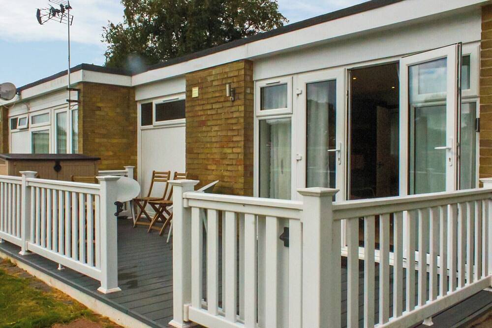 Chalet for 4 People in Hemsby, Newport (Norfolk)