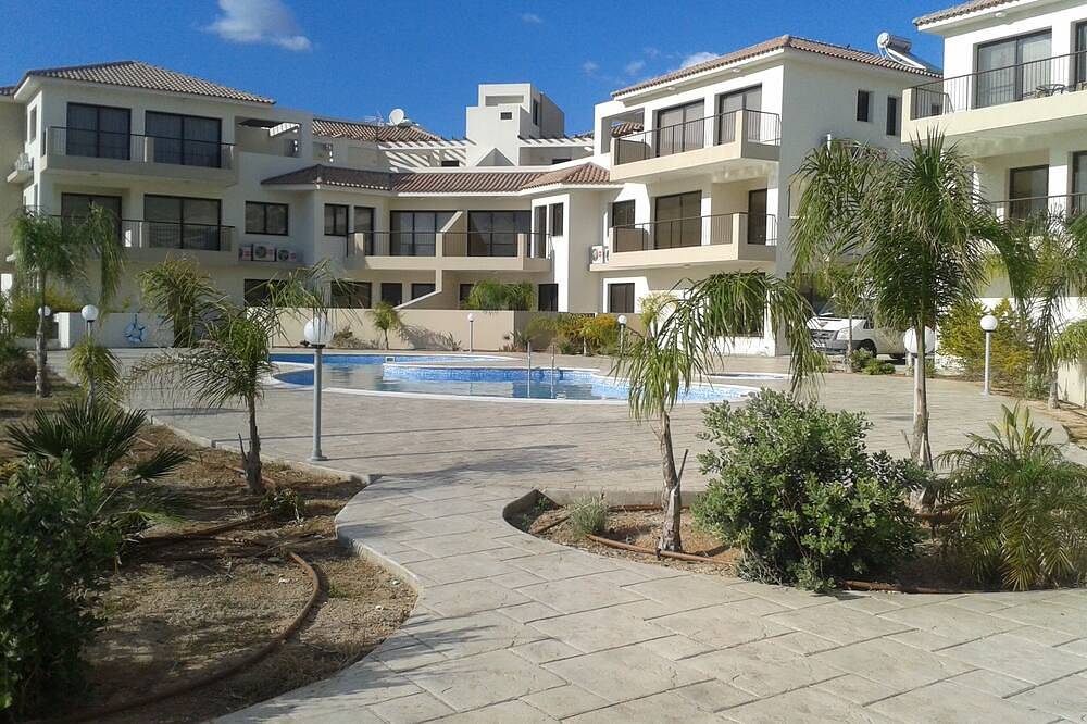 Ganze Wohnung, Aphrodite- Ein 2. Stock 1-Bett-Apartment in ruhiger, ländlicher Lage. in Πύλα, Larnaca Bezirk