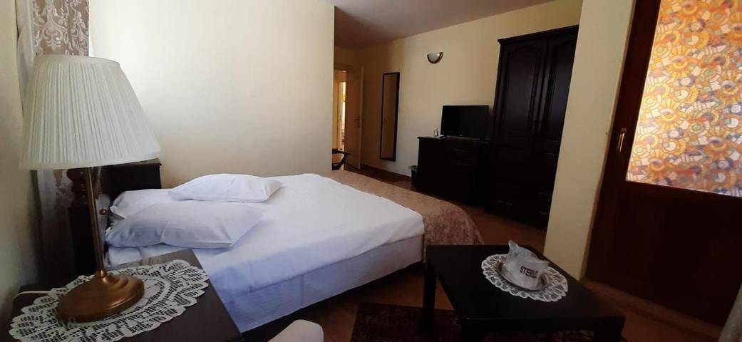Gîte pour 2 personnes, avec vue et jardin à Sinaia - 4