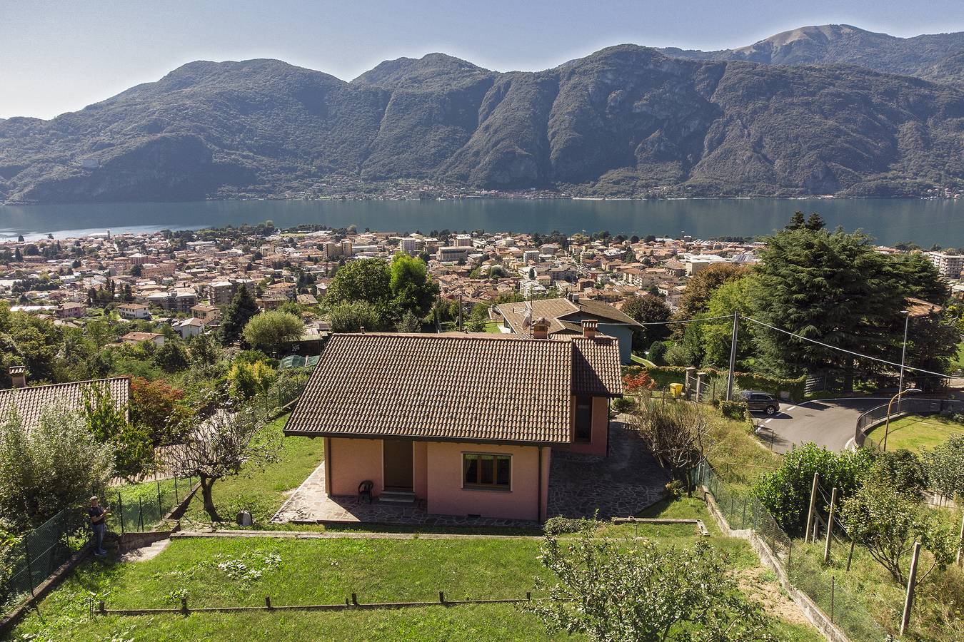 Casa Virginia in Rongio, Mandello del Lario