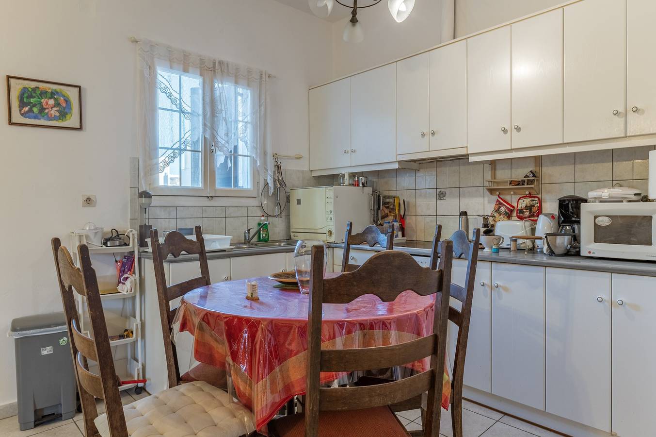 Casa de férias 'Charmante' com vista para a montanha, Wi-Fi e ar condicionado in Tinos