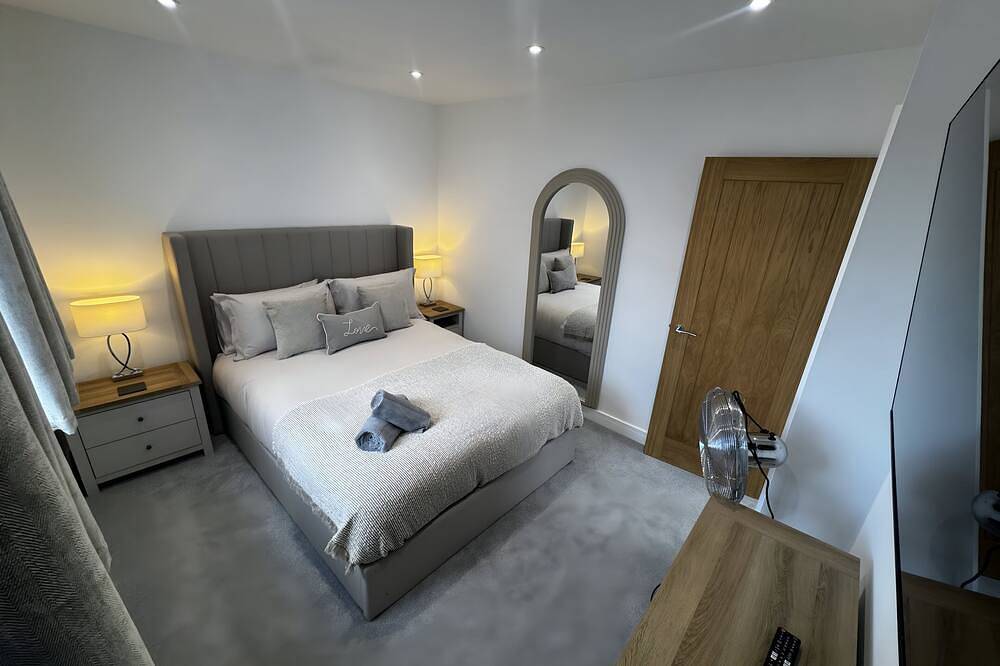 Amora Stays, Luxury 3 bedroom home, in the heart of Aylesbury. in Aylesbury, Buckinghamshire