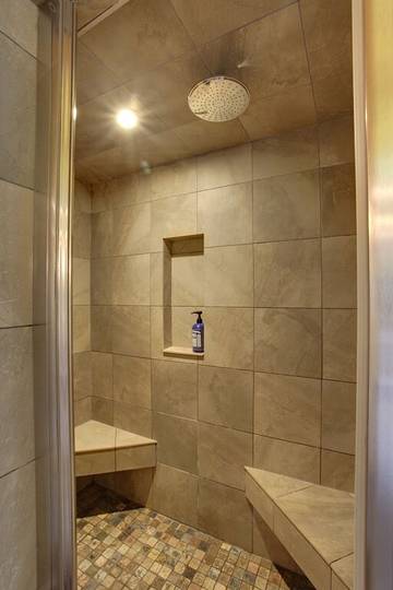 Chalet for 14 Guests in Canadian Rocky Mountains, Alberta, Picture 3