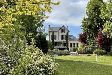 Location de vacances pour 12 personnes, avec jardin à Samois-sur-Seine