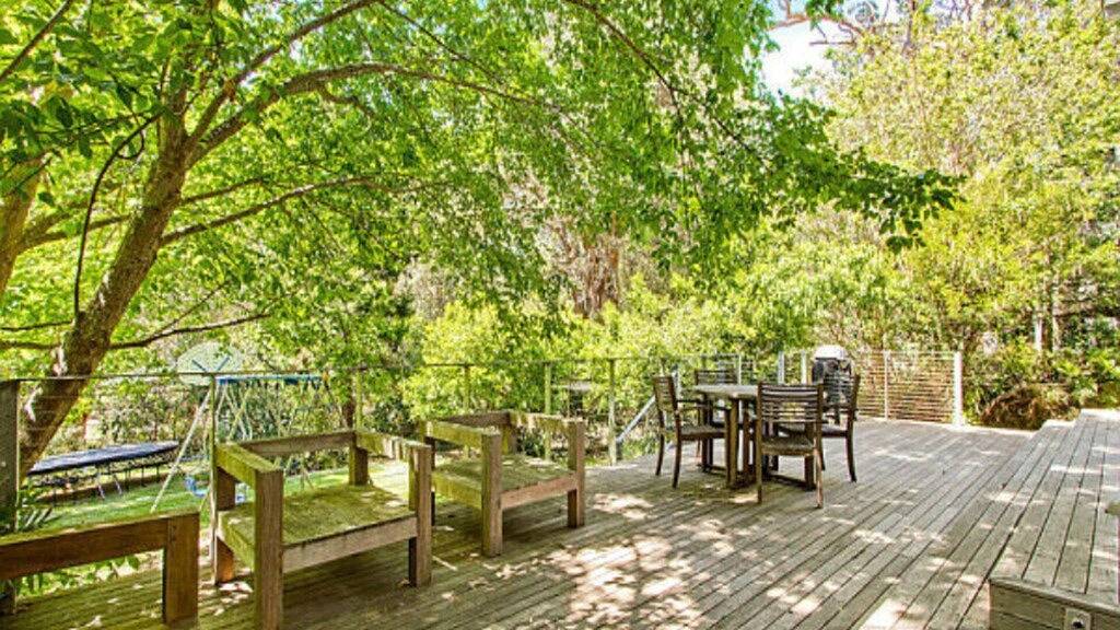 Luxury Abode by Holidayco. in Pearl Beach, New South Wales