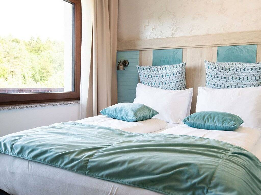 Charmante Ferienwohnung mit Terrasse, Küche und Zugang zum See – Wörthersee 300 m in Schiefling am See, Klagenfurt-Land