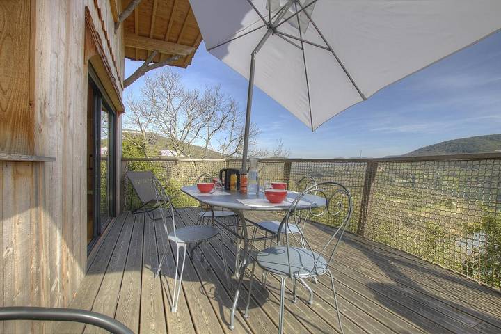 Gîte pour 5 personnes, avec terrasse, animaux acceptés
