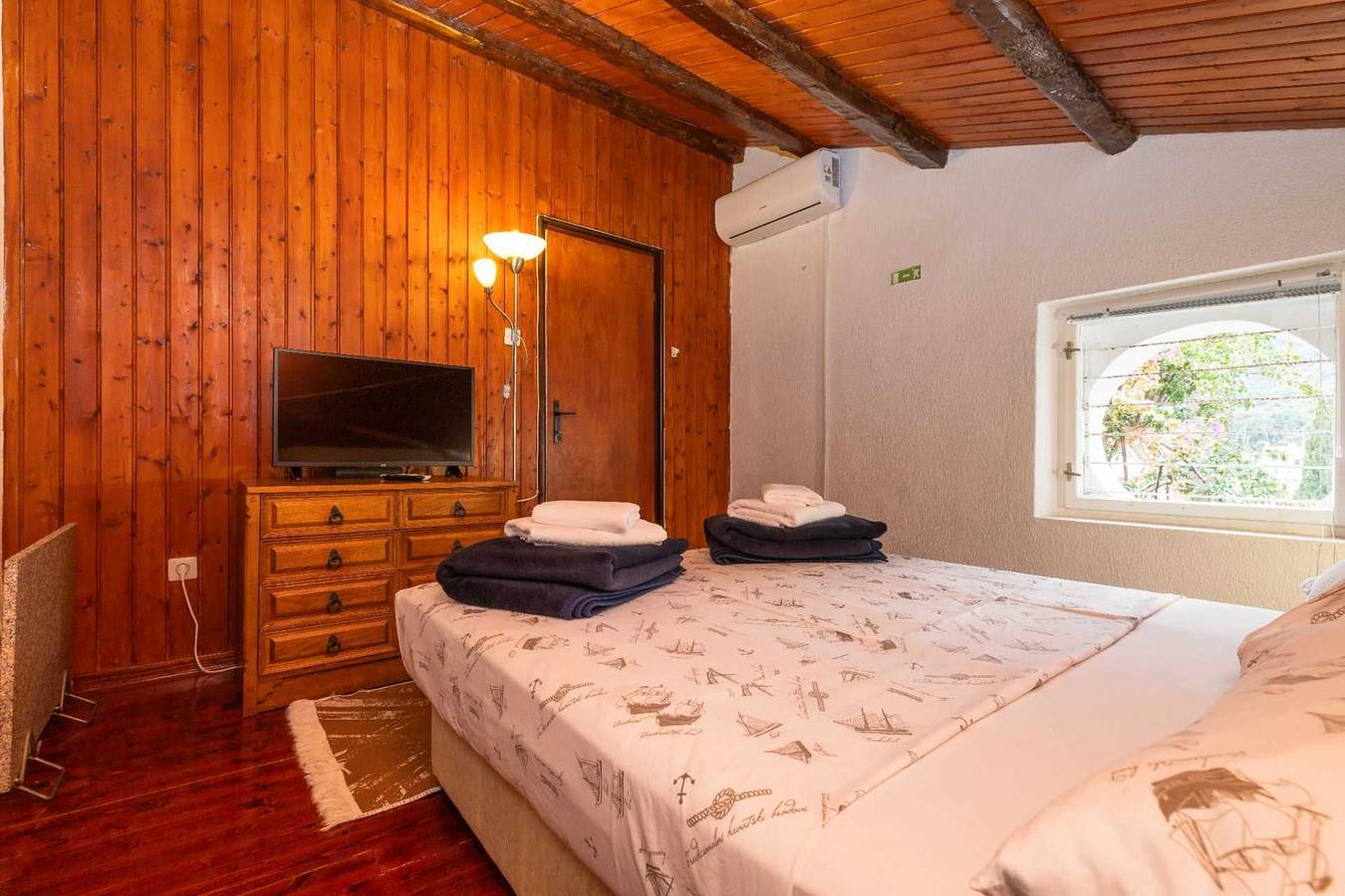 Charmantes Gästehaus mit 3 Schlafzimmern für 8 Pax in Veli Losinj, Kvarner Inseln