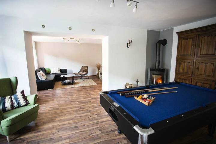 Gîte pour 6 personnes, avec Balcon ainsi que Terrasse et Jardin à Ralingen
