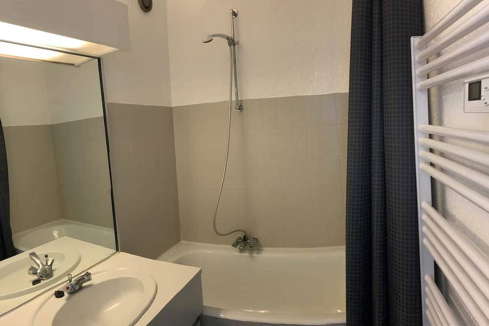 Appartement entier, Perchoir 1 : Studio haut de gamme au style scandinave très lumineux avec vue in Trois-Épis, Turckheim