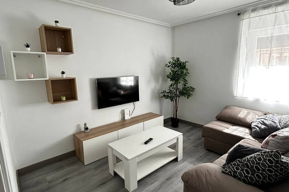 Entire apartment, ✨ El rincón de Paquito – Charm and comfort in the heart of Burgos in Burgos, Burgos Province