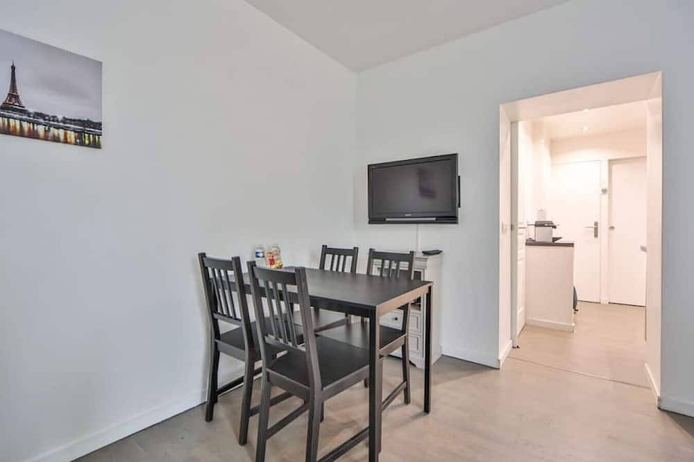 Apartamento entero, Studio 4P Quiet Full Equipped Charonne Perelachese in París, Isla de Francia