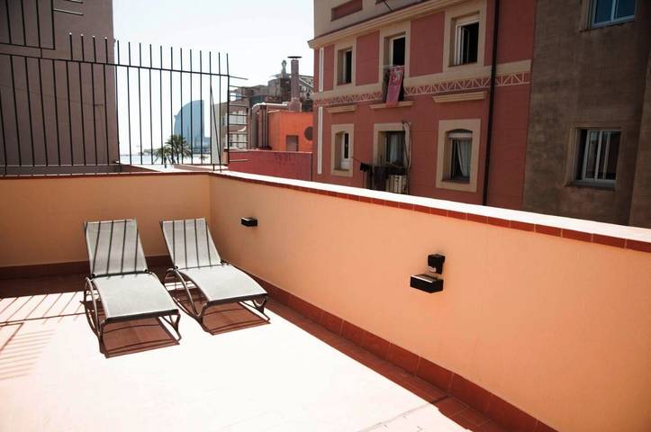 Ferienwohnung für 4 Personen, mit Balkon und Terrasse sowie Ausblick in Barcelona - 3