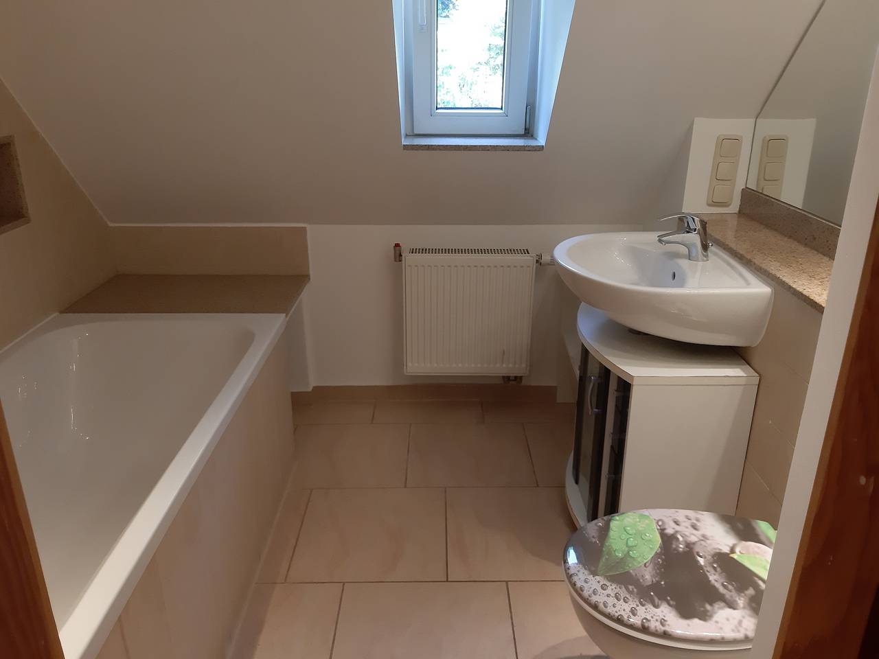 Ganze Ferienwohnung, Mieten auf Zeit Seifert in Briesnitz, Dresden