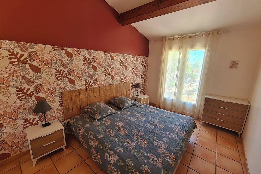 Villa Les Romarins in Entrecasteaux, Brignoles region