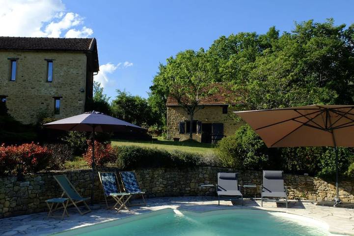Gîte pour 8 personnes, avec terrasse et jardin