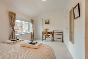 Holiday Rental for 6 People in Milford-on-Sea, New Forest National Park, Photo 4