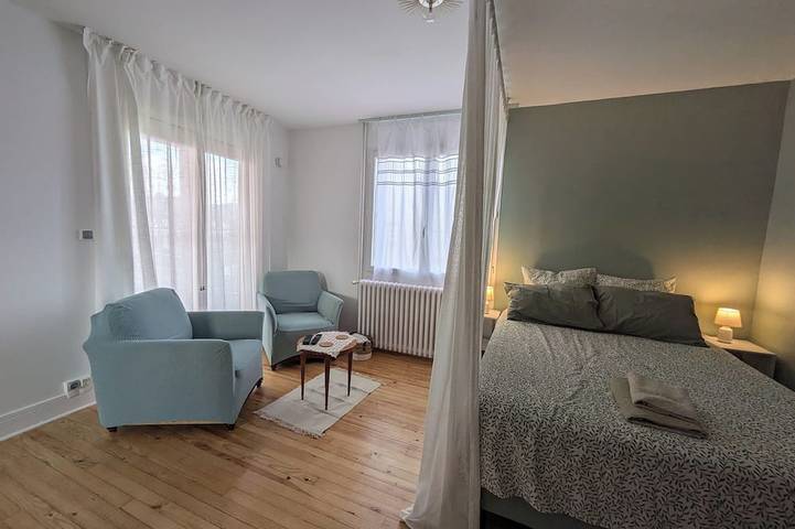 Location de vacances pour 2 personnes, animaux acceptés à Jonzac - 2