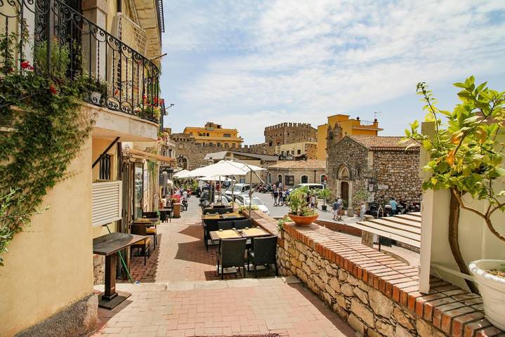 Vacation rental for 2 people in Taormina