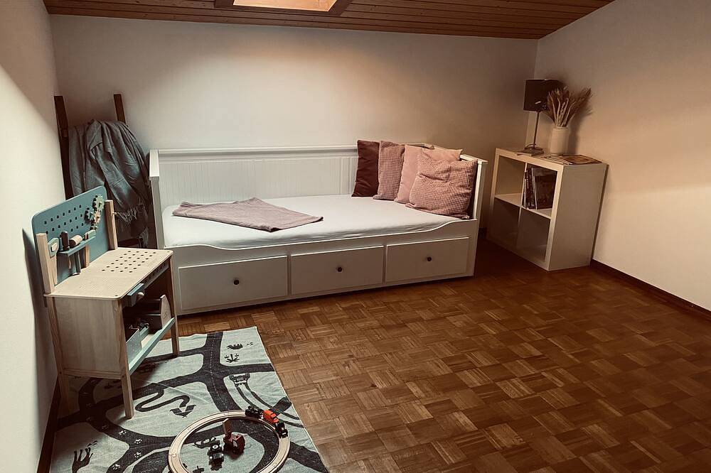 Ganze Wohnung, Ferienwohnung Bergliebe, 90 m² für 2-4 Personen, Wohnküche, Schlafzimmer, Bad/Wc, Wlan in Staudach-Egerndach, Chiemsee