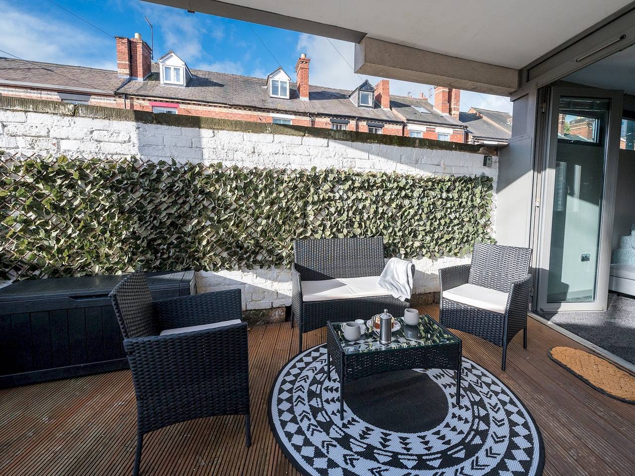 Entire apartment, Modern flat a short walk from Shrewsbury centre - Pass the Keys in Shrewsbury, Shropshire