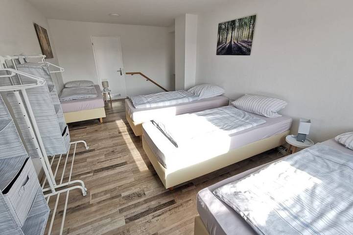 Grand logement directement adjacent à Kassel (jusqu'à 20 personnes sur demande) in Baunatal, Arrondissement de Cassel