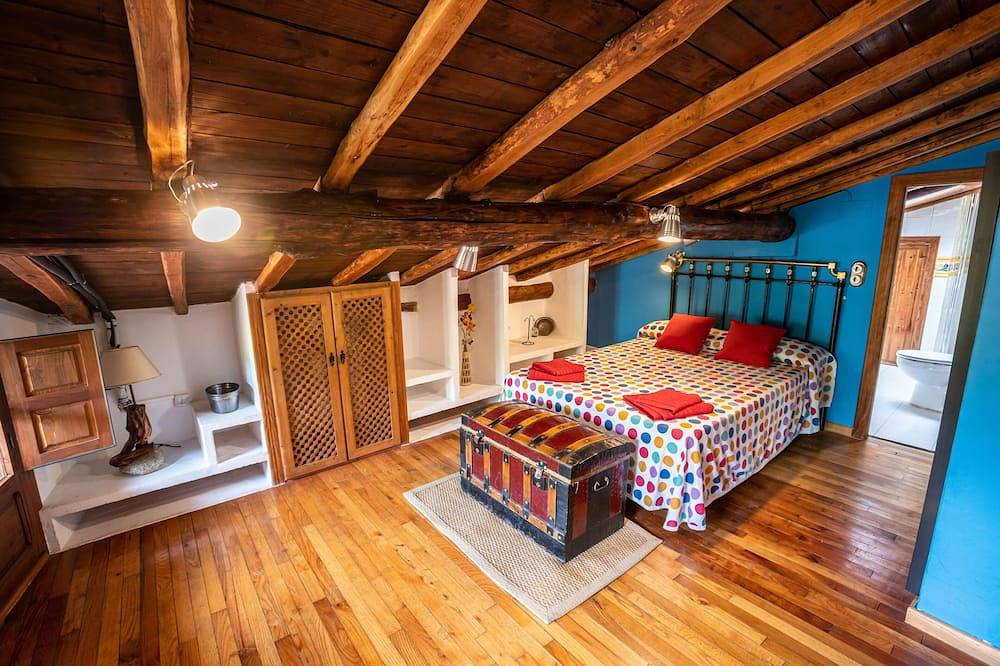 Casa típica para grupos 4-12 personas con magníficas vistas de la Sierra de Gata in Robledillo de Gata, Sierra de Gata