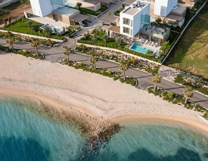 Villa pour 8 personnes, avec jardin ainsi que piscine et vue à Turanj