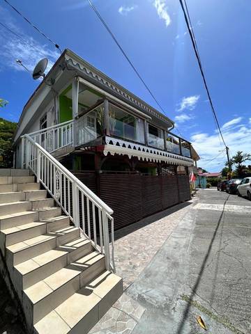 Gîte pour 4 personnes, avec terrasse dans Grande Anse d'Arlet