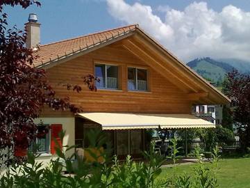 Gîte pour 6 personnes, avec jardin à Aeschi bei Spiez