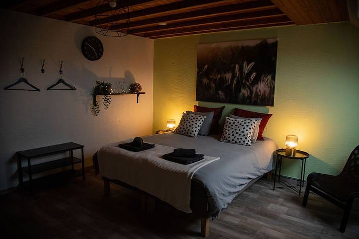 Location de vacances pour 15 personnes, avec jardin ainsi que jacuzzi et sauna à Sorbais (Aisne) - 3