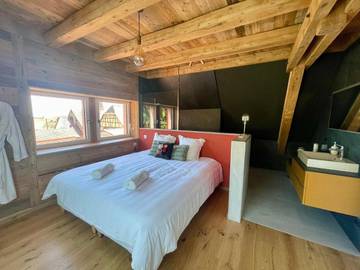 Gîte pour 4 personnes, avec vue ainsi que sauna et terrasse à Niedermorschwihr