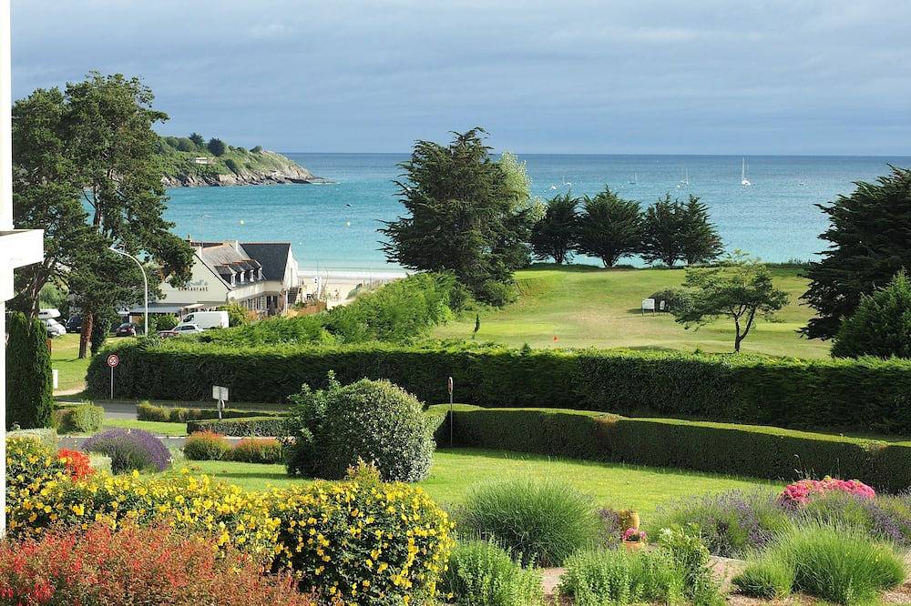 Appartement entier, Exceptionnel duplex de 140 m² classé 4* face à la plage et au golf ! in Saint-Cast-le-Guildo, Région de Dinan