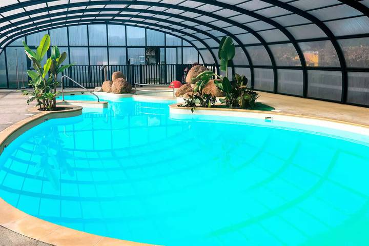 Camping pour 6 personnes, avec Terrasse et Piscine