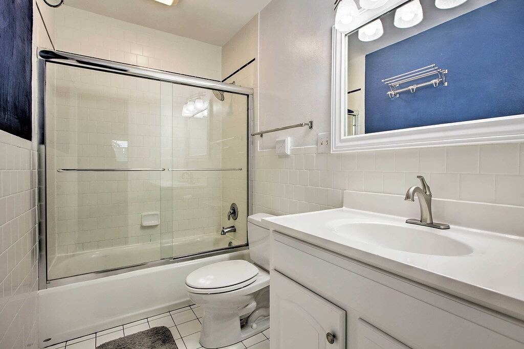 Ganze Wohnung, Neu! Resort Condo mit Zugang zum Pool auf Smith Mtn Lk! in North Shore, Smith Mountain Lake