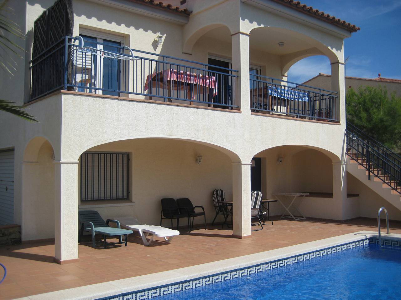 Maison à Roses avec piscine privée, clim, wifi et parking in El Mas Fumats, Roses