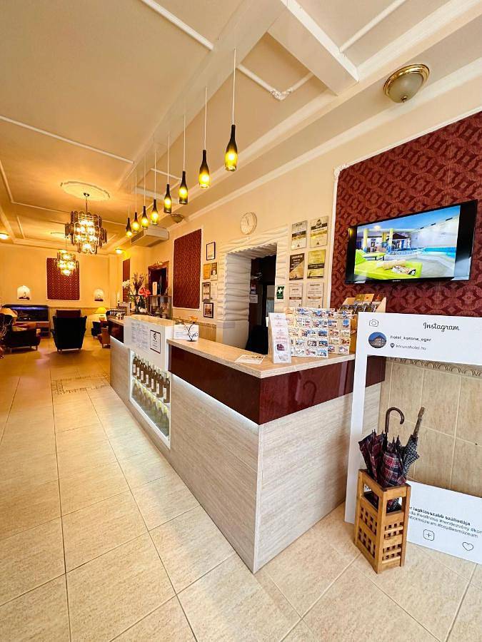 Hotel Korona Wellness, Rendezvény és Borszálloda in Eger, Komitat Heves