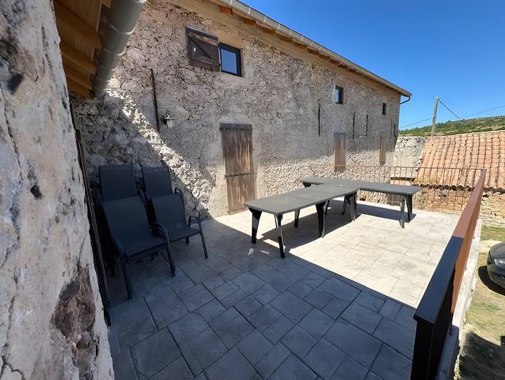 Location de vacances pour 15 personnes, avec jardin, animaux acceptés dans Parc naturel régional des Grands Causses