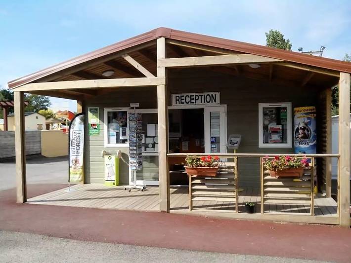 Camping pour 4 personnes, avec piscine et terrasse à Bretignolles-sur-Mer